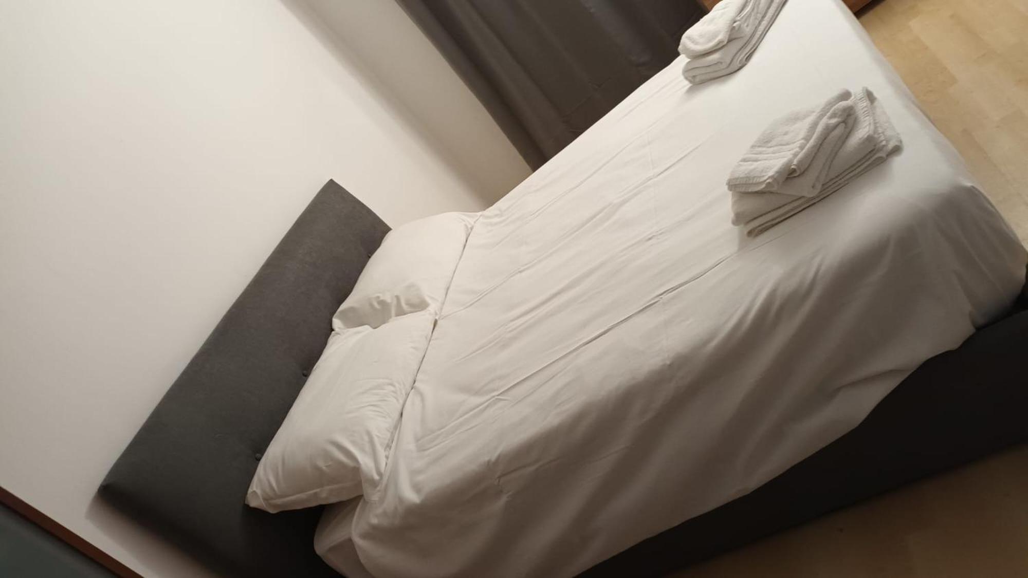Apartamento Casa N 1 Con Parcheggio Privato E Colonnina Ricarica Livorno Exterior foto