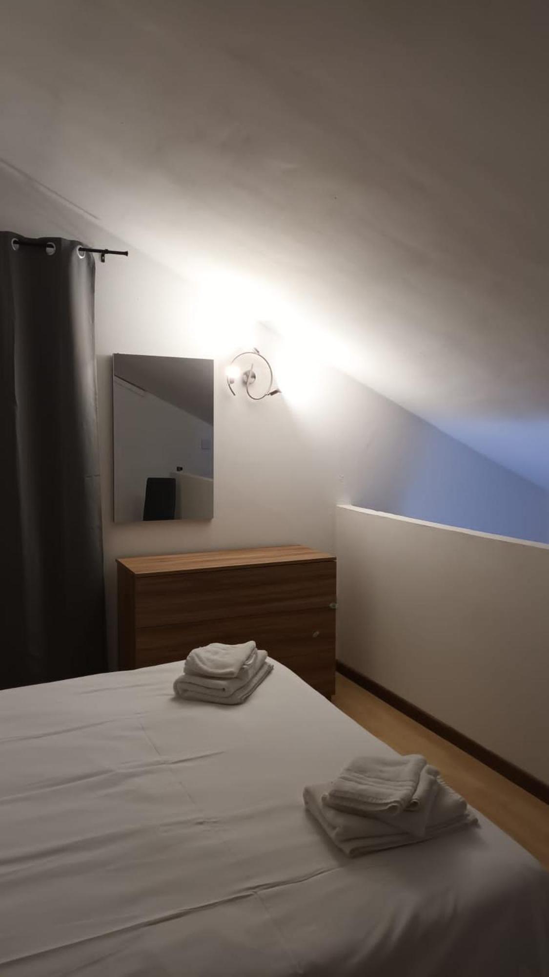 Apartamento Casa N 1 Con Parcheggio Privato E Colonnina Ricarica Livorno Exterior foto