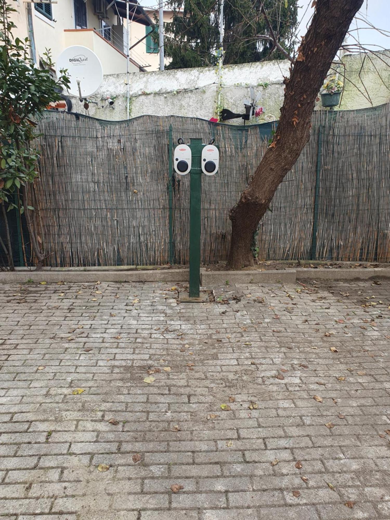 Apartamento Casa N 1 Con Parcheggio Privato E Colonnina Ricarica Livorno Exterior foto
